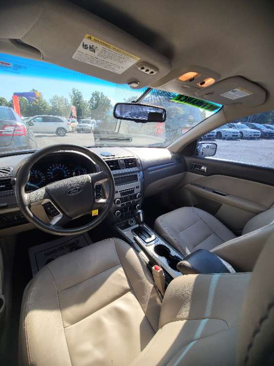 2011 Ford Fusion Burgundy