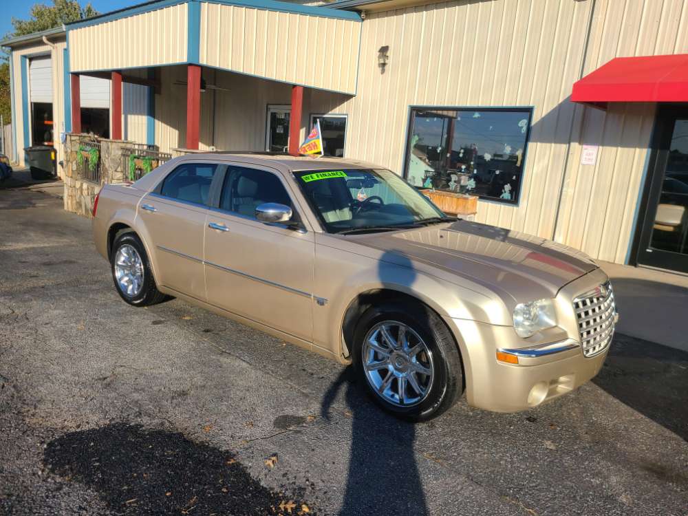 Chrysler 300, 300C 2006 Gold