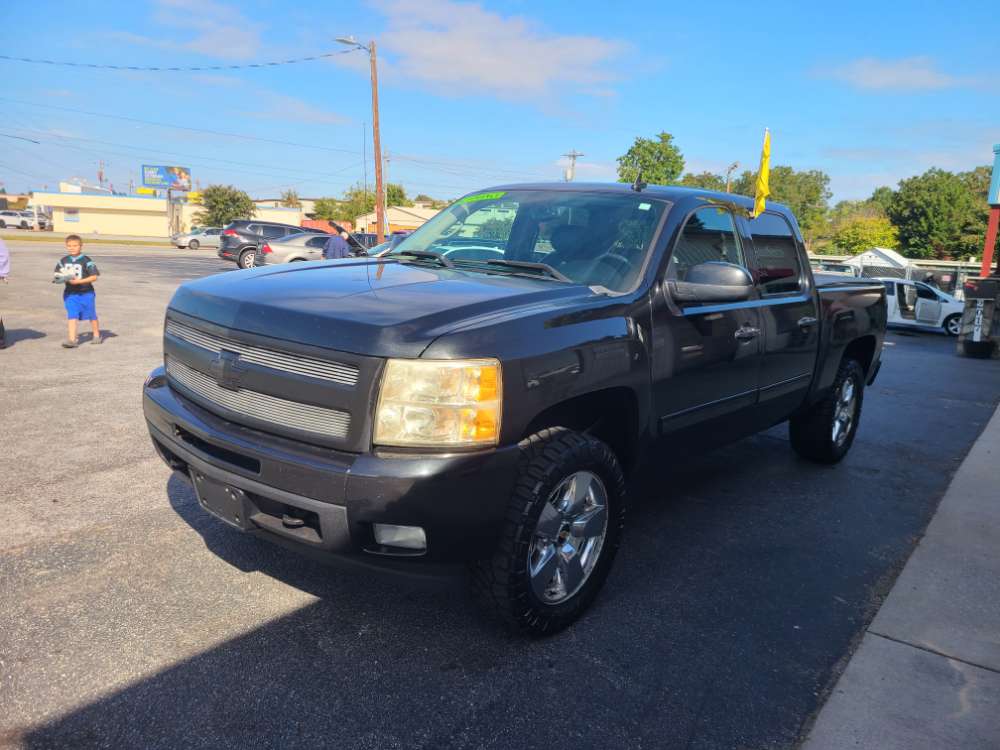 Chevrolet Silverado 2008 Black