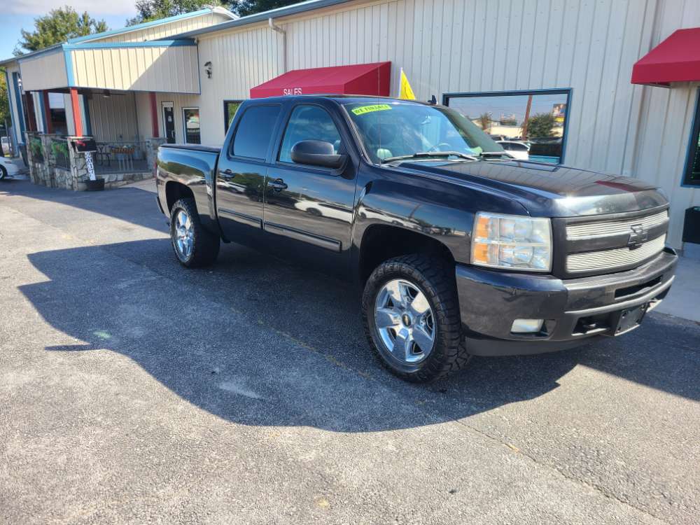 Chevrolet Silverado 2008 Black