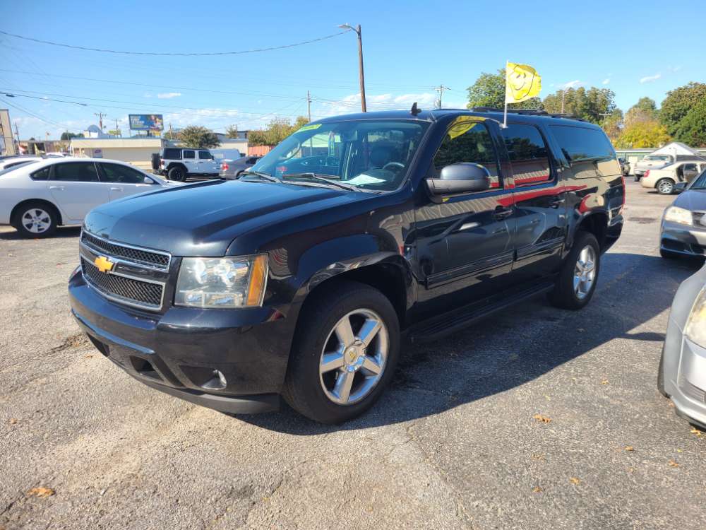 Chevrolet Suburban 2012 Black
