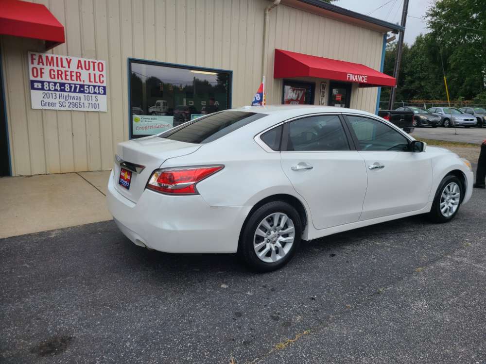 Nissan Altima 2015 White