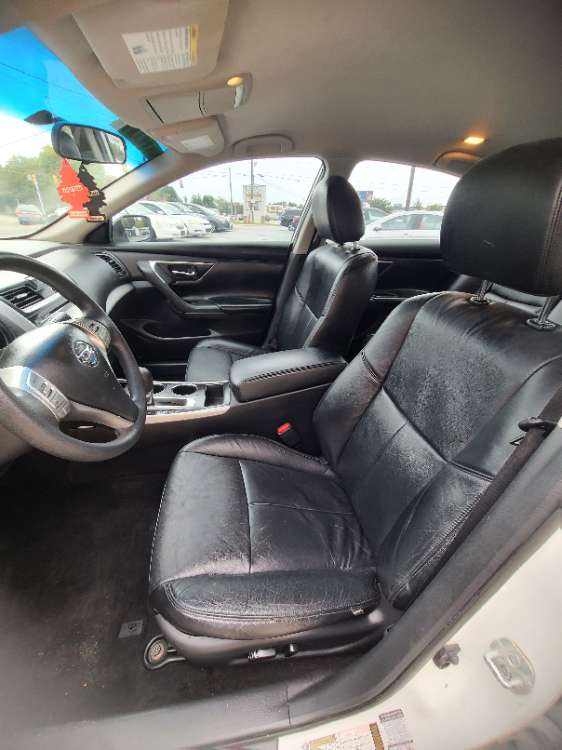 Nissan Altima 2015 White