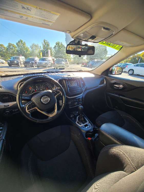 Jeep Cherokee 2016 Red