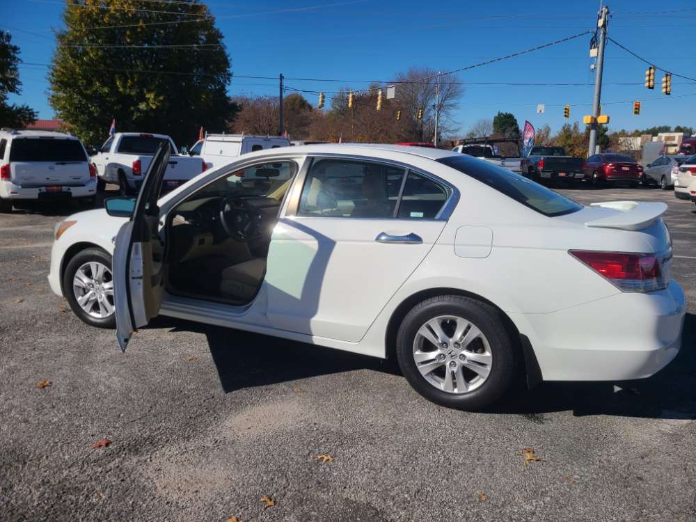 Honda Accord 2008 White