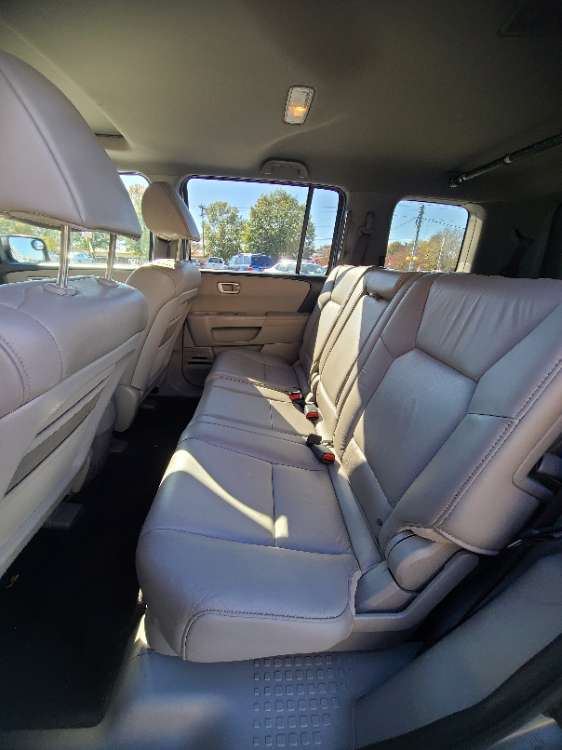 Honda Pilot 2011 Silver