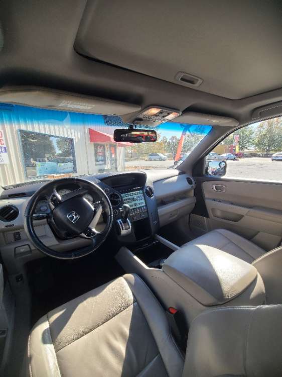 Honda Pilot 2011 Silver