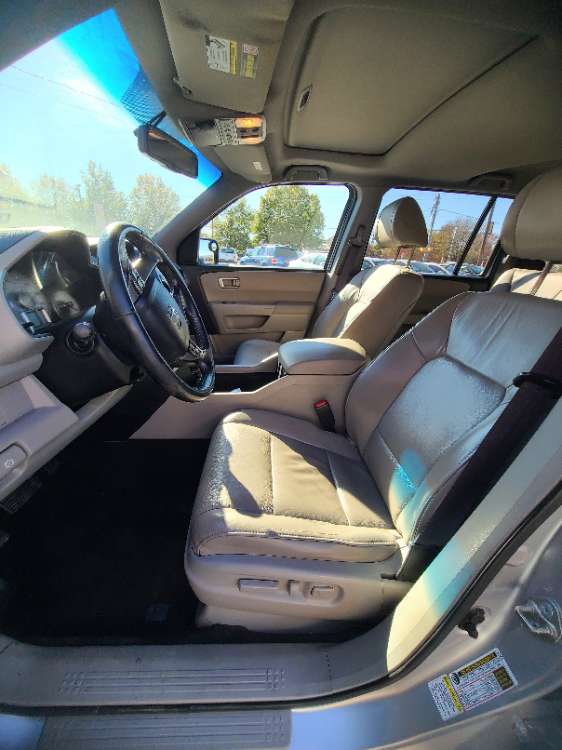 Honda Pilot 2011 Silver