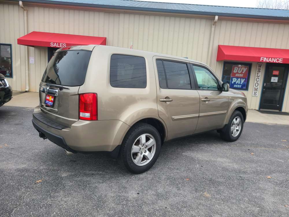 Honda Pilot 2011 Gold