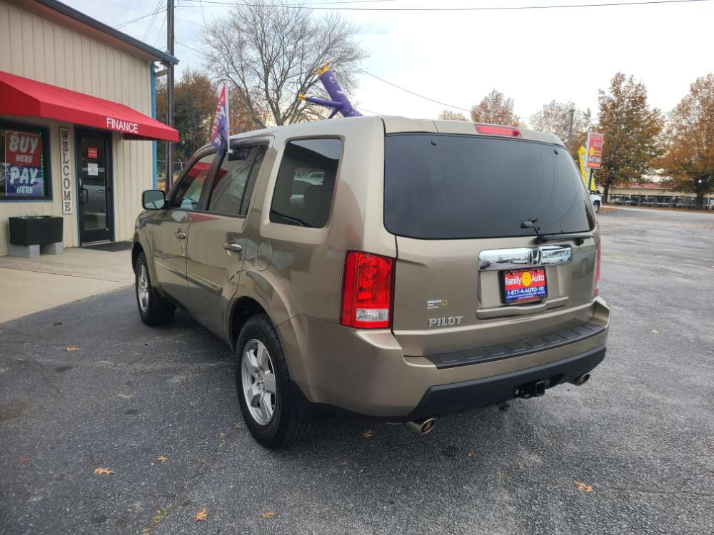 Honda Pilot 2011 Gold