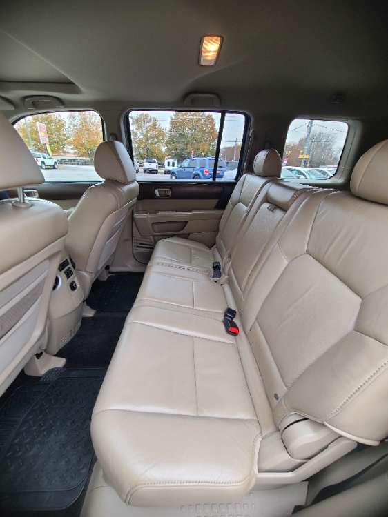 Honda Pilot 2011 Gold