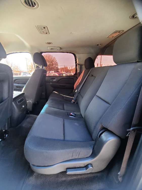 Chevrolet Suburban 2013 Silver