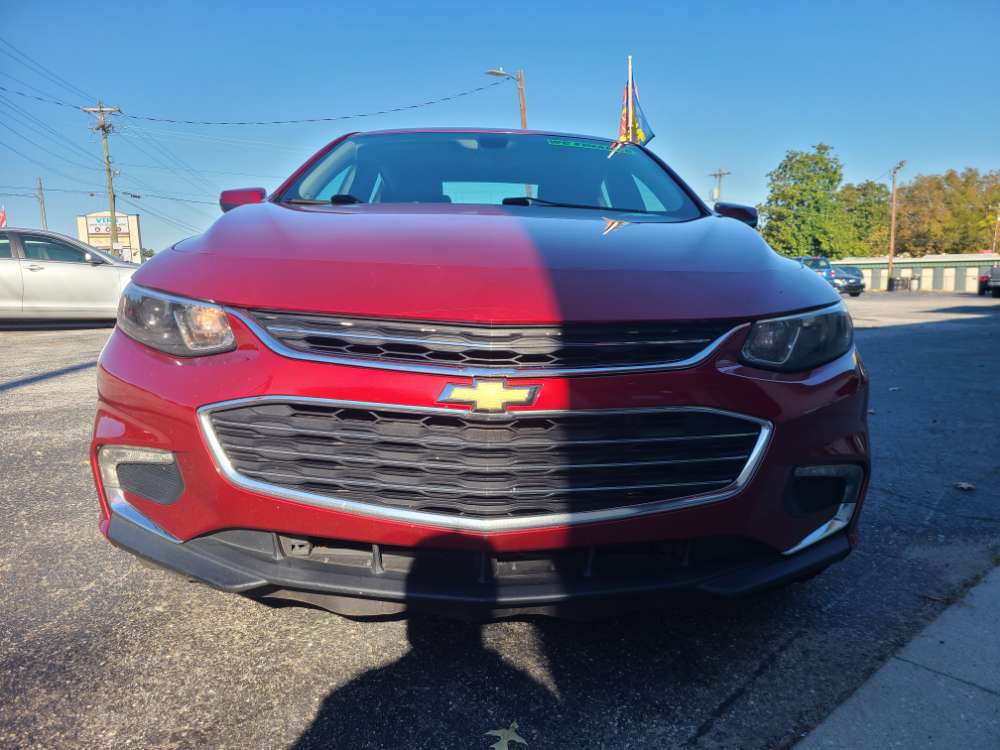 Chevrolet Malibu 2017 Red