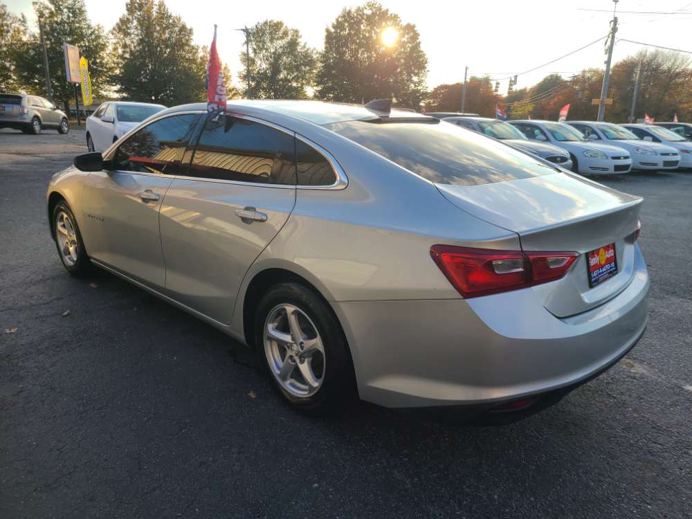 2017 Chevrolet Malibu Silver