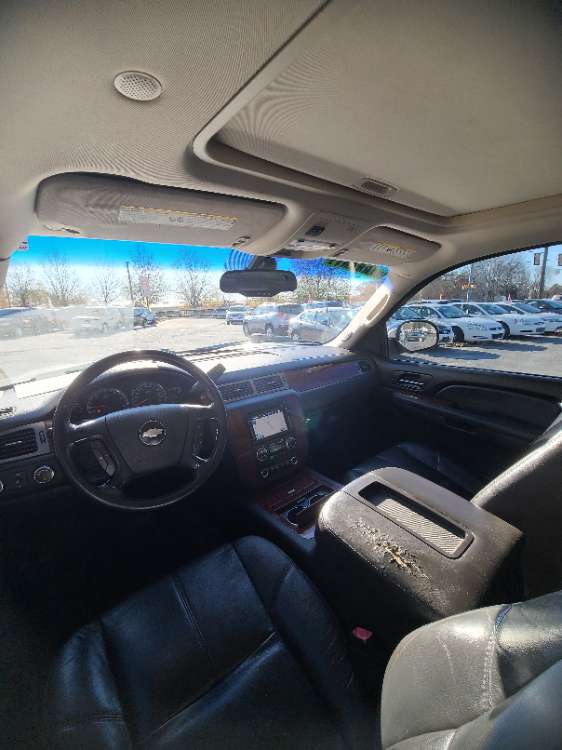 Chevrolet Avalanche 2008 Gold