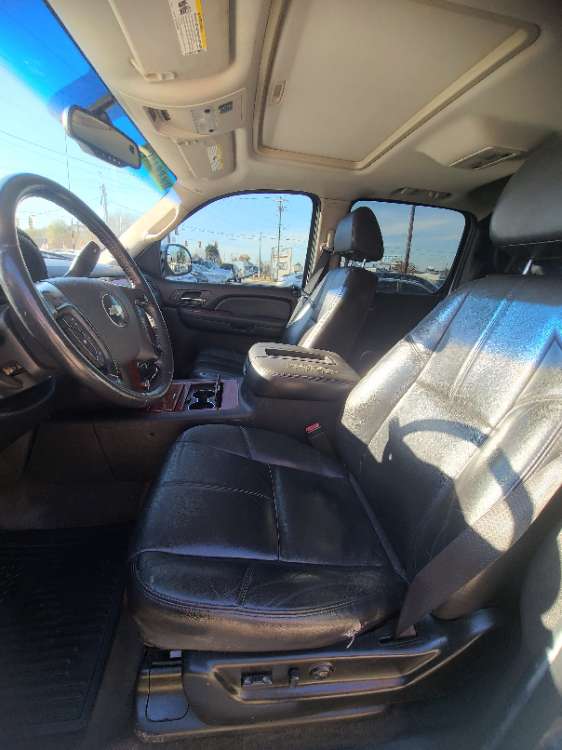 Chevrolet Avalanche 2008 Gold