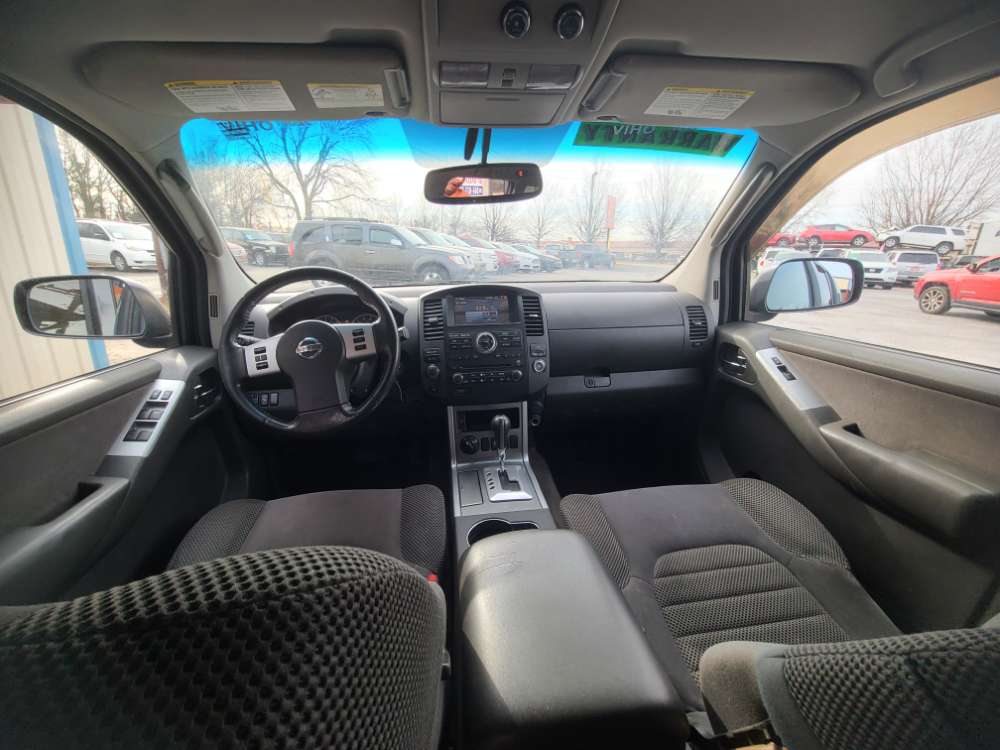 Nissan Pathfinder 2012 Gray
