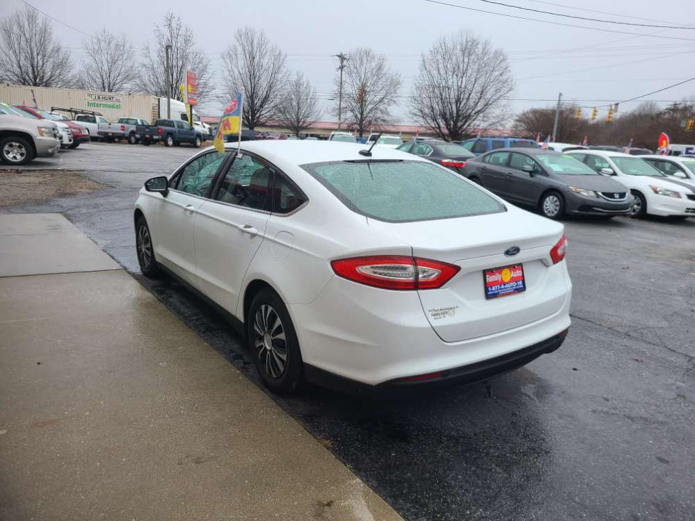 Ford Fusion 2013 White