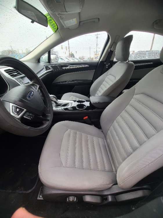 Ford Fusion 2013 White