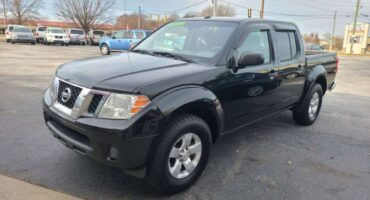 Nissan Frontier 2013 Black