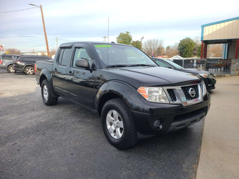 Nissan Frontier 2013 Black
