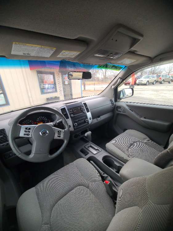 Nissan Frontier 2013 Black