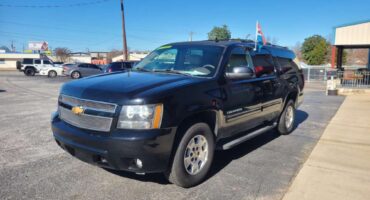 Chevrolet Suburban 2014 Black