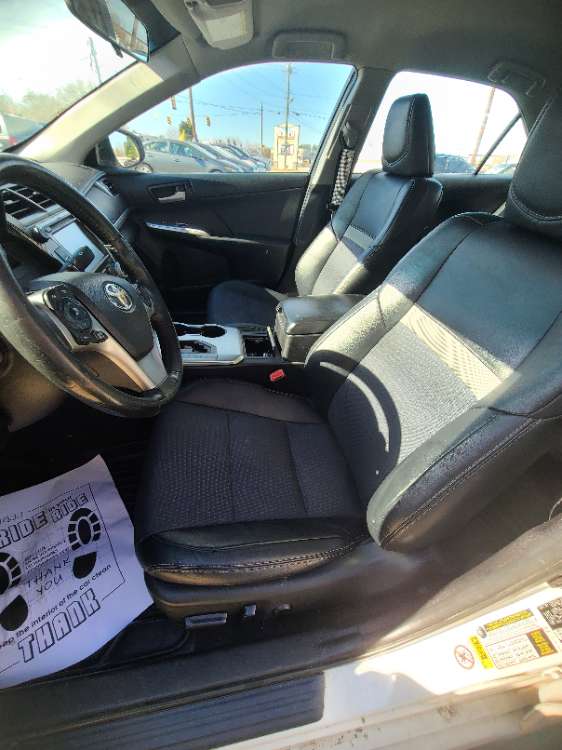 Toyota Camry 2017 White