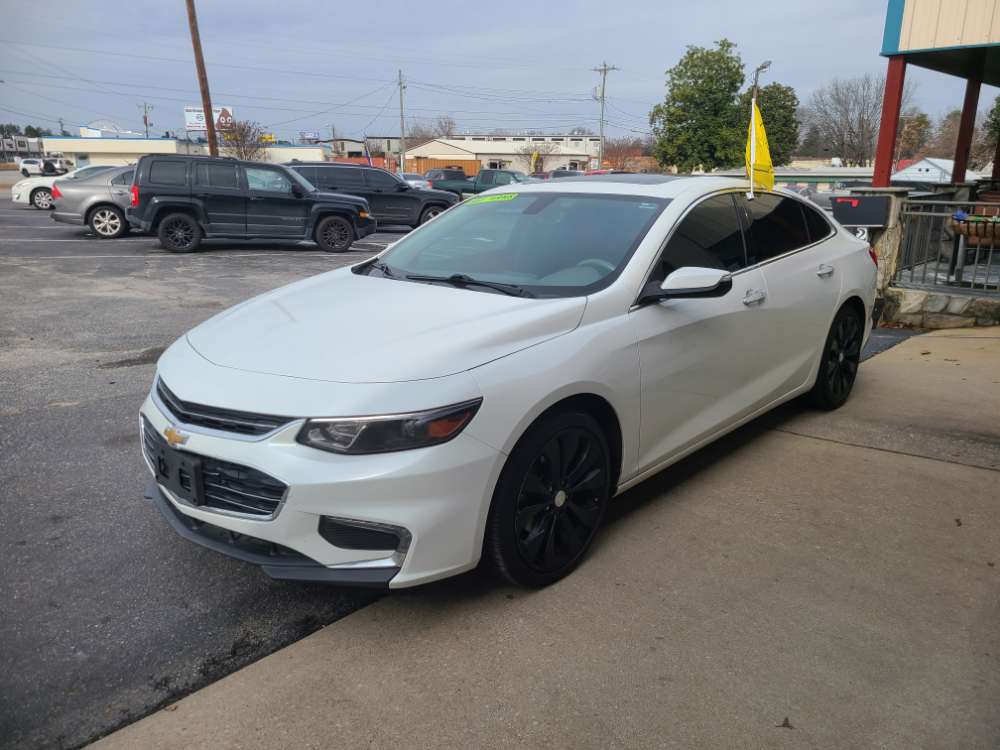 Chevrolet Malibu 2016 White