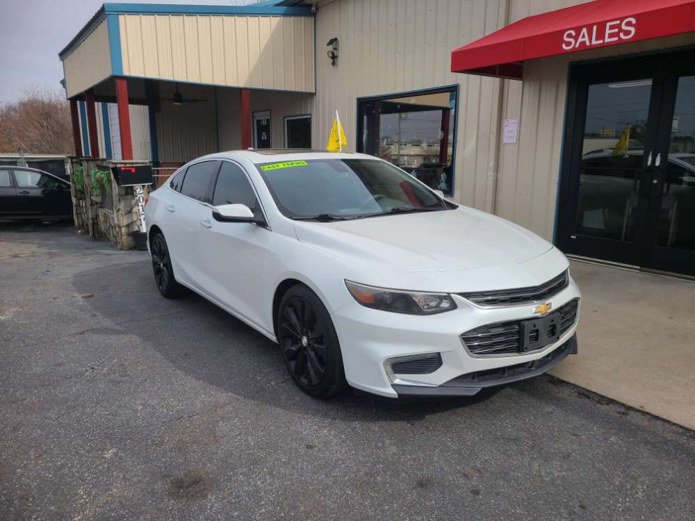Chevrolet Malibu 2016 White