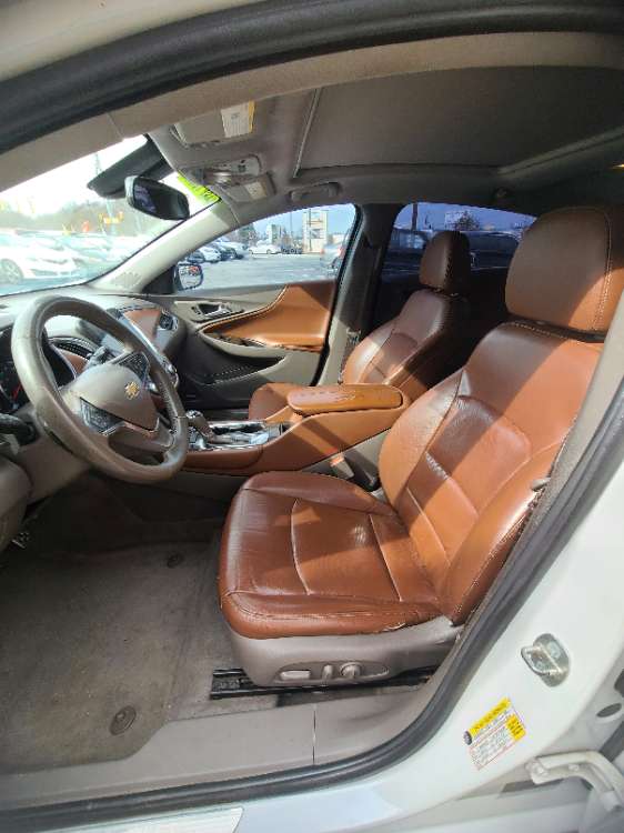 Chevrolet Malibu 2016 White